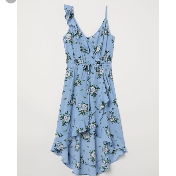 H&M Dresses & Skirts - Beautiful floral H&M dress. New with tags